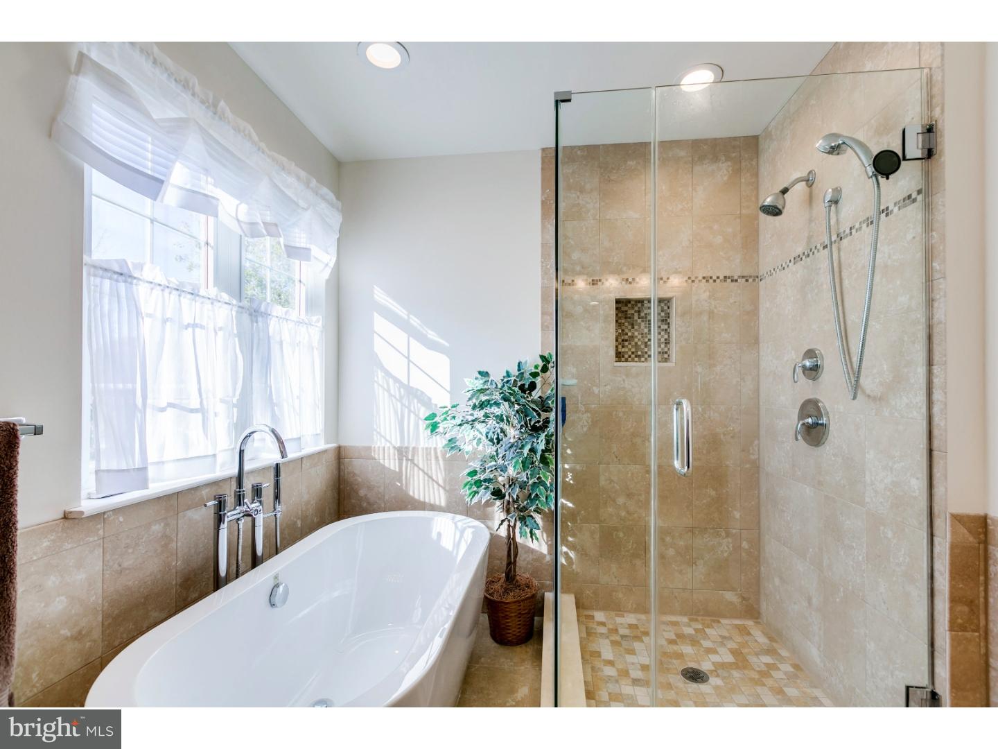 3 Arlington Road Sicklerville, NJ 08081 - Photo 20 of 24 Master Bathroom