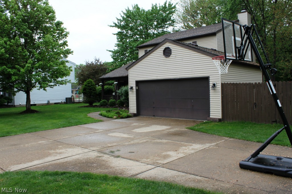 3232 Walter Road Westlake, OH 44145 - Photo 21 of 23 Additional Parking, Driveway Turnaround or Basketball Key...the possibilities are yours to Dream!