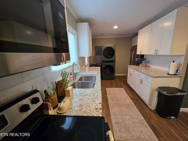 $325,000 | 111 Porter Road, Oak Ridge, TN 37830