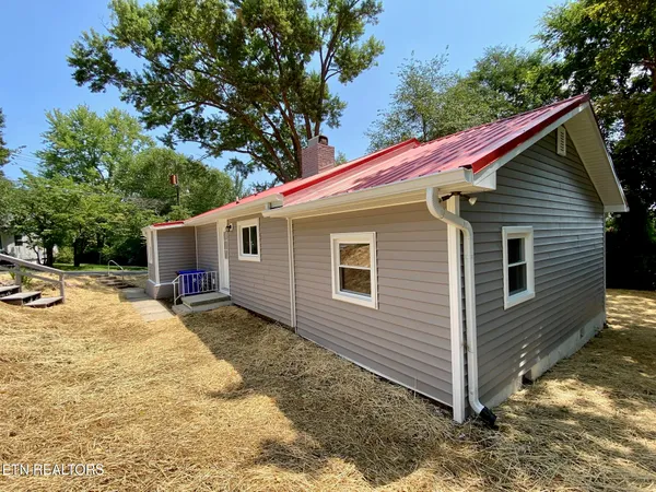 $325,000 | 111 Porter Road, Oak Ridge, TN 37830