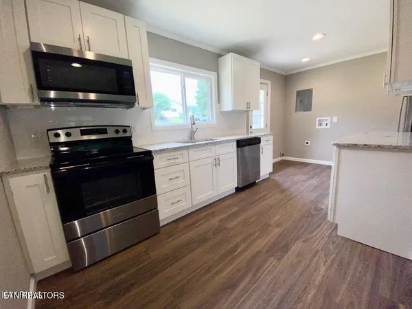 $325,000 | 111 Porter Road, Oak Ridge, TN 37830