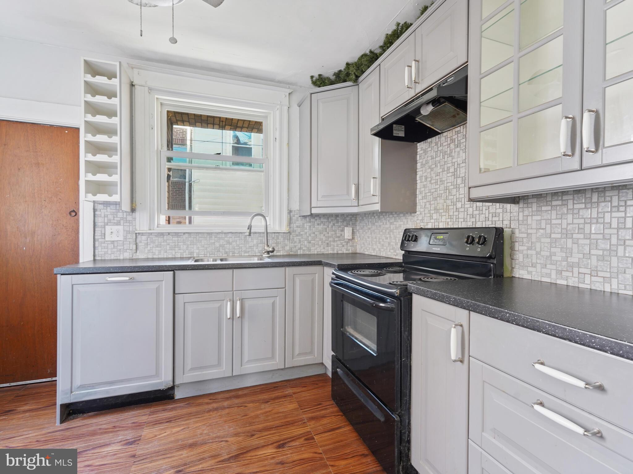 7264 Calvin Road Upper Darby, PA 19082 - Photo 7 of 19 Kitchen
