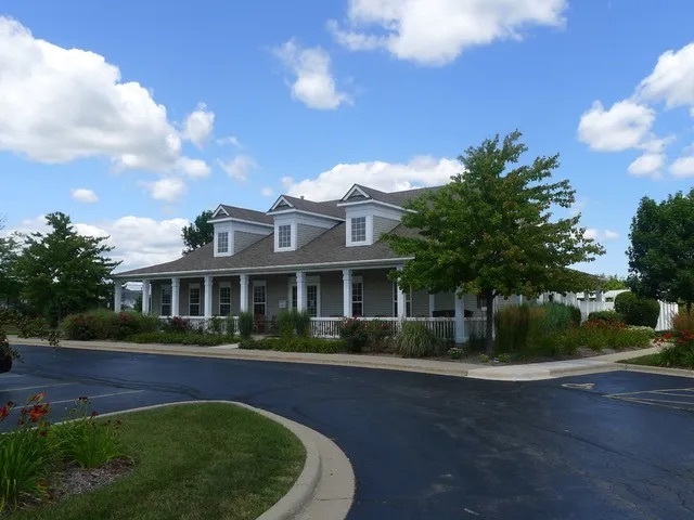 3099 Falling Waters Lane Lindenhurst, IL 60046 - Photo 18 of 20