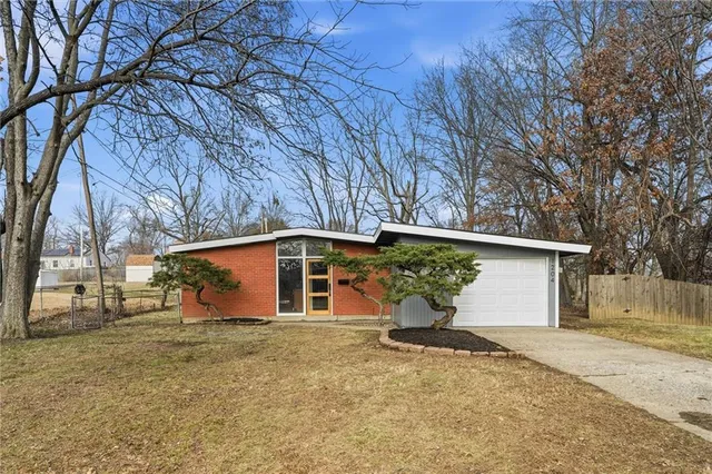 $289,900 | 1204 Northeast 67th Street, Kansas City, MO 64118