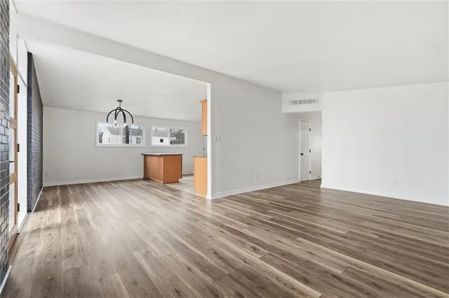 $279,900 | 1204 Northeast 67th Street, Kansas City, MO 64118