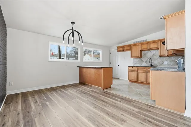 $279,900 | 1204 Northeast 67th Street, Kansas City, MO 64118