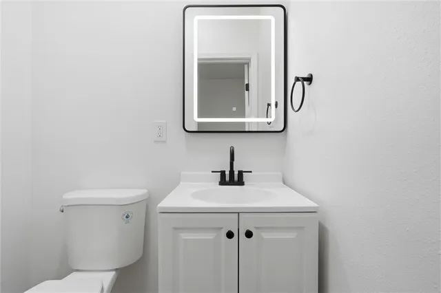 $279,900 | 1204 Northeast 67th Street, Kansas City, MO 64118