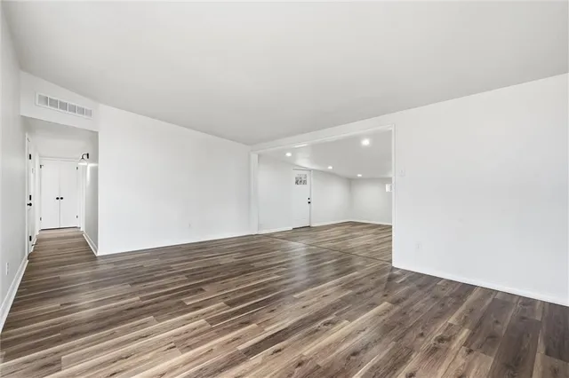 $279,900 | 1204 Northeast 67th Street, Kansas City, MO 64118