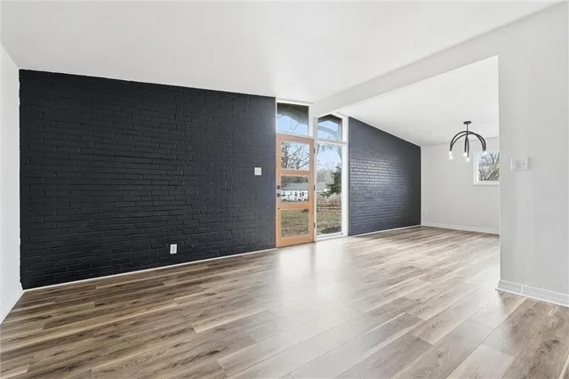 $279,900 | 1204 Northeast 67th Street, Kansas City, MO 64118