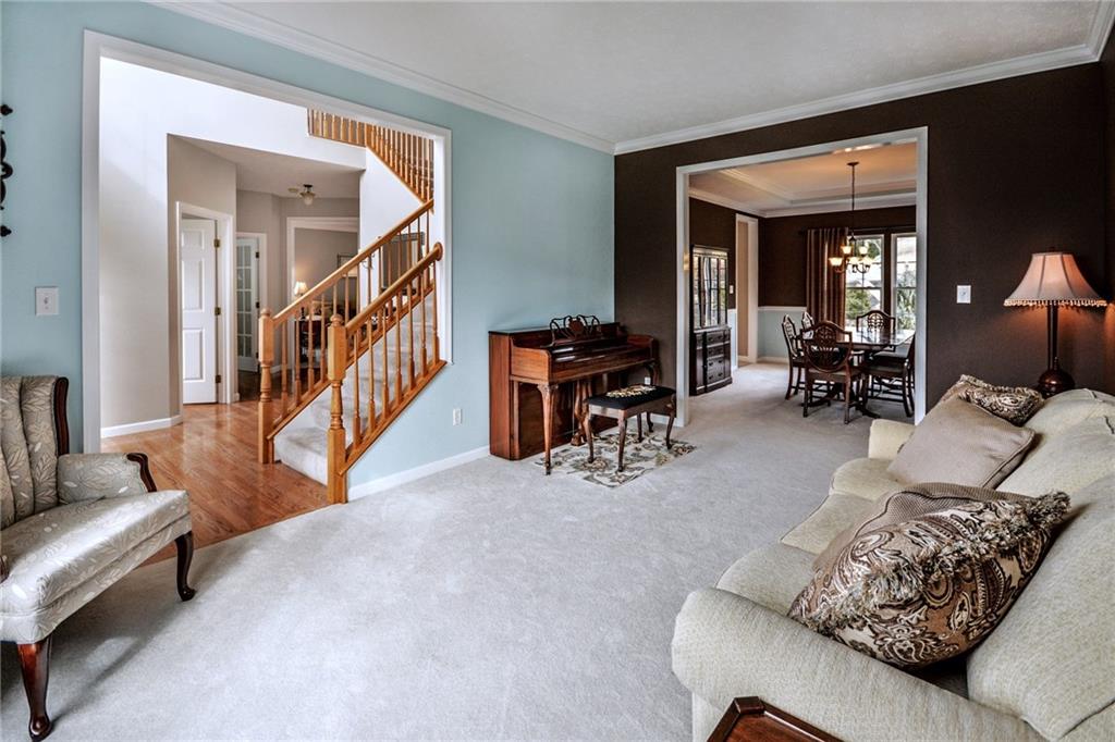 323 Allison Road Gibsonia, PA 15044 - Photo 5 of 25 Gallery Image 5