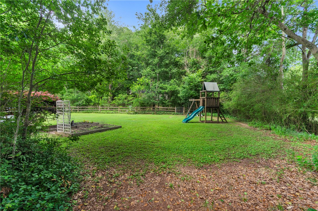 604 Ashley Downs, Unit DOWNS Anderson, SC 29621 - Photo 33 of 50 Back Yard