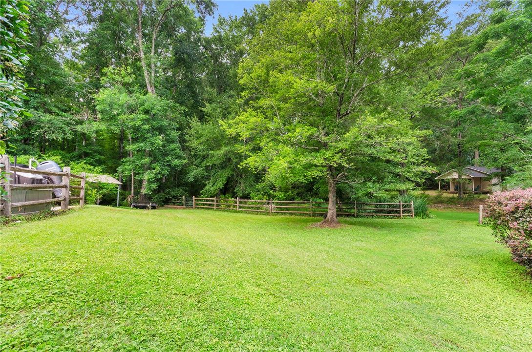 604 Ashley Downs, Unit DOWNS Anderson, SC 29621 - Photo 37 of 50 Side Yard