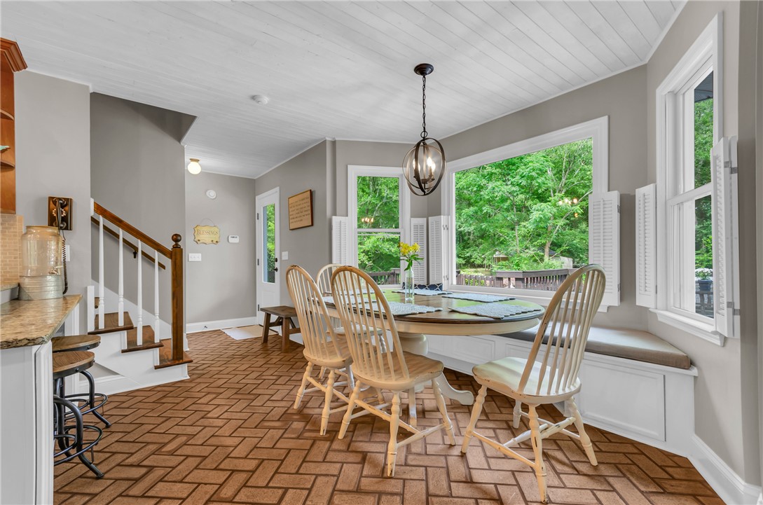 604 Ashley Downs, Unit DOWNS Anderson, SC 29621 - Photo 10 of 50 Breakfast Nook