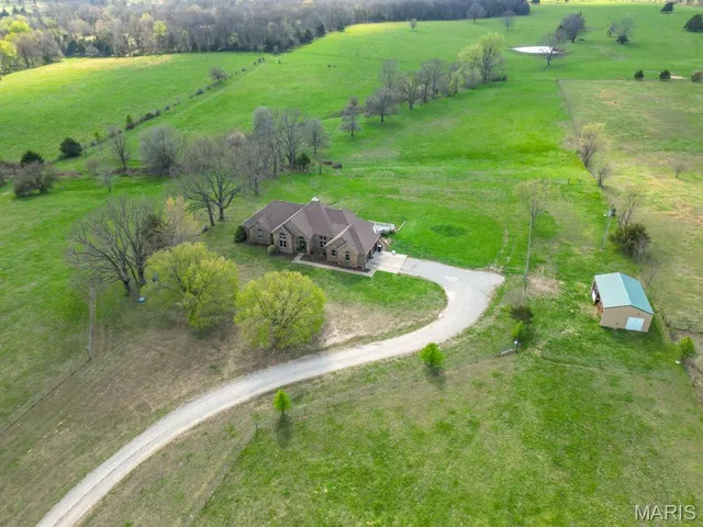 $649,900 | 30871 Hwy Bb, Lebanon, MO 65536