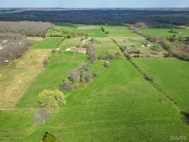 $649,900 | 30871 Hwy Bb, Lebanon, MO 65536