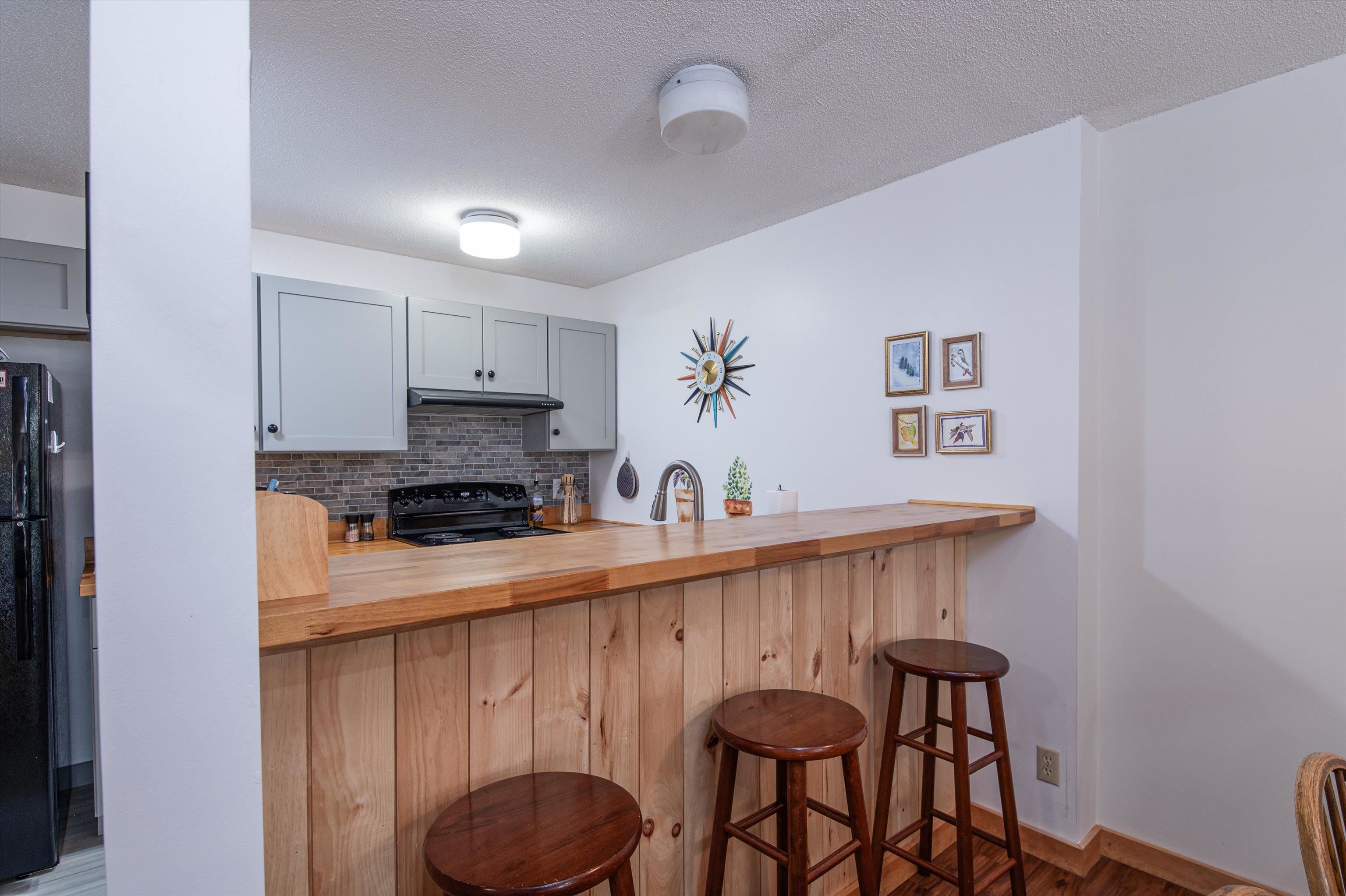 162 Okemo Trailside Extension, Unit 22CL Ludlow, VT 05149 - Photo 6 of 29 Gallery Image 6