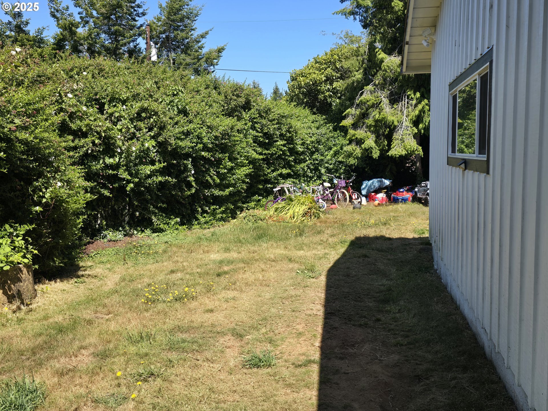 1660 Lincoln Road Coos Bay, OR 97420 - Photo 2 of 23 Gallery Image 2