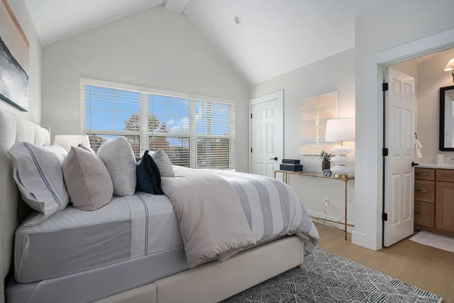 $1,200,000 | 743 South Bend Avenue, South Bend, IN 46617