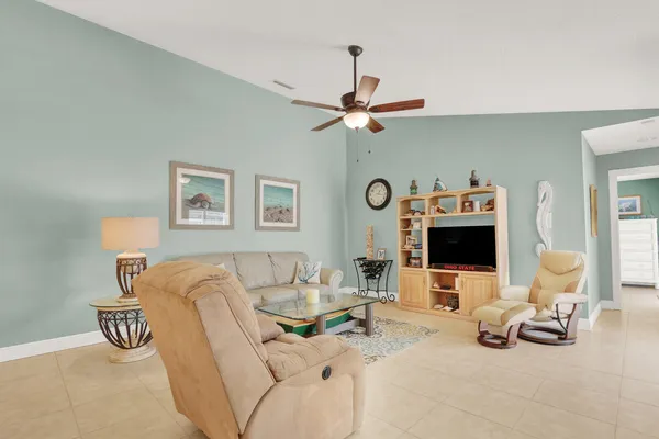 $359,000 | 1904 Appleton Court, Palm Beach Gardens, FL 33403