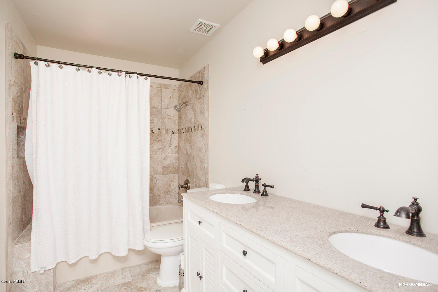 332 East Deepdale Road Phoenix, AZ 85022 - Photo 9 of 15 HRM2646web