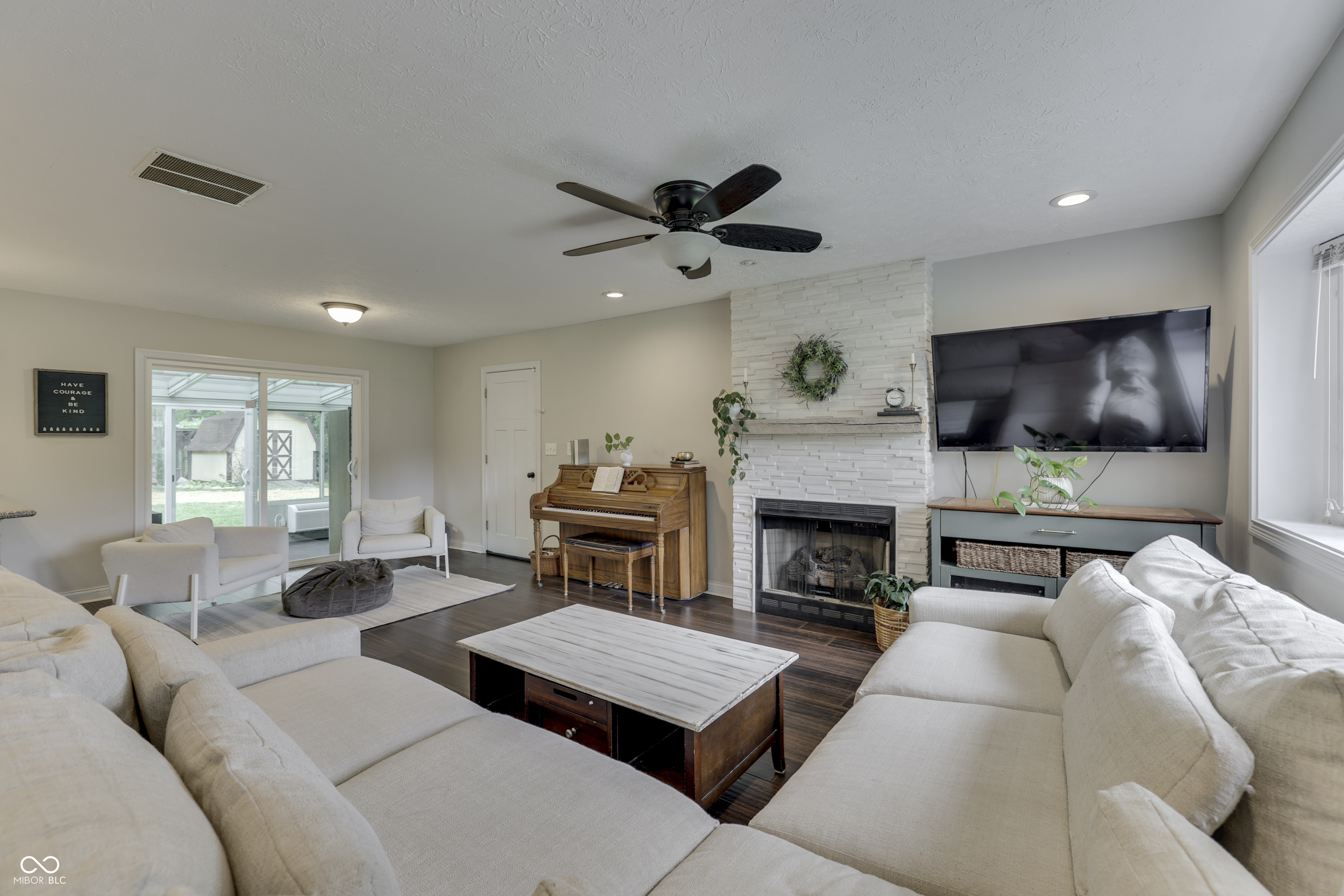 6230 Acton Road Indianapolis, IN 46259 - Photo 9 of 43