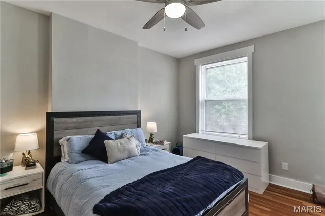 $645,000 | 3902 Shaw Boulevard, St. Louis, MO 63110