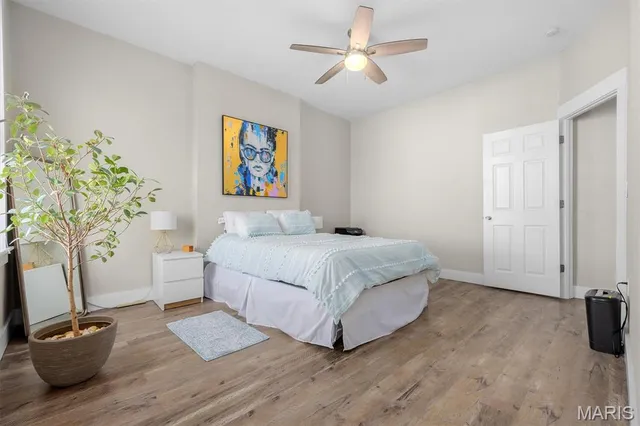 $645,000 | 3902 Shaw Boulevard, St. Louis, MO 63110