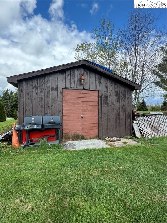 7348 Joe Johnson Street Newland, NC 28657 - Photo 30 of 32