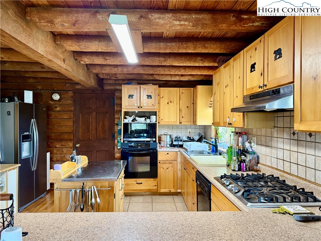 7348 Joe Johnson Street Newland, NC 28657 - Photo 9 of 32