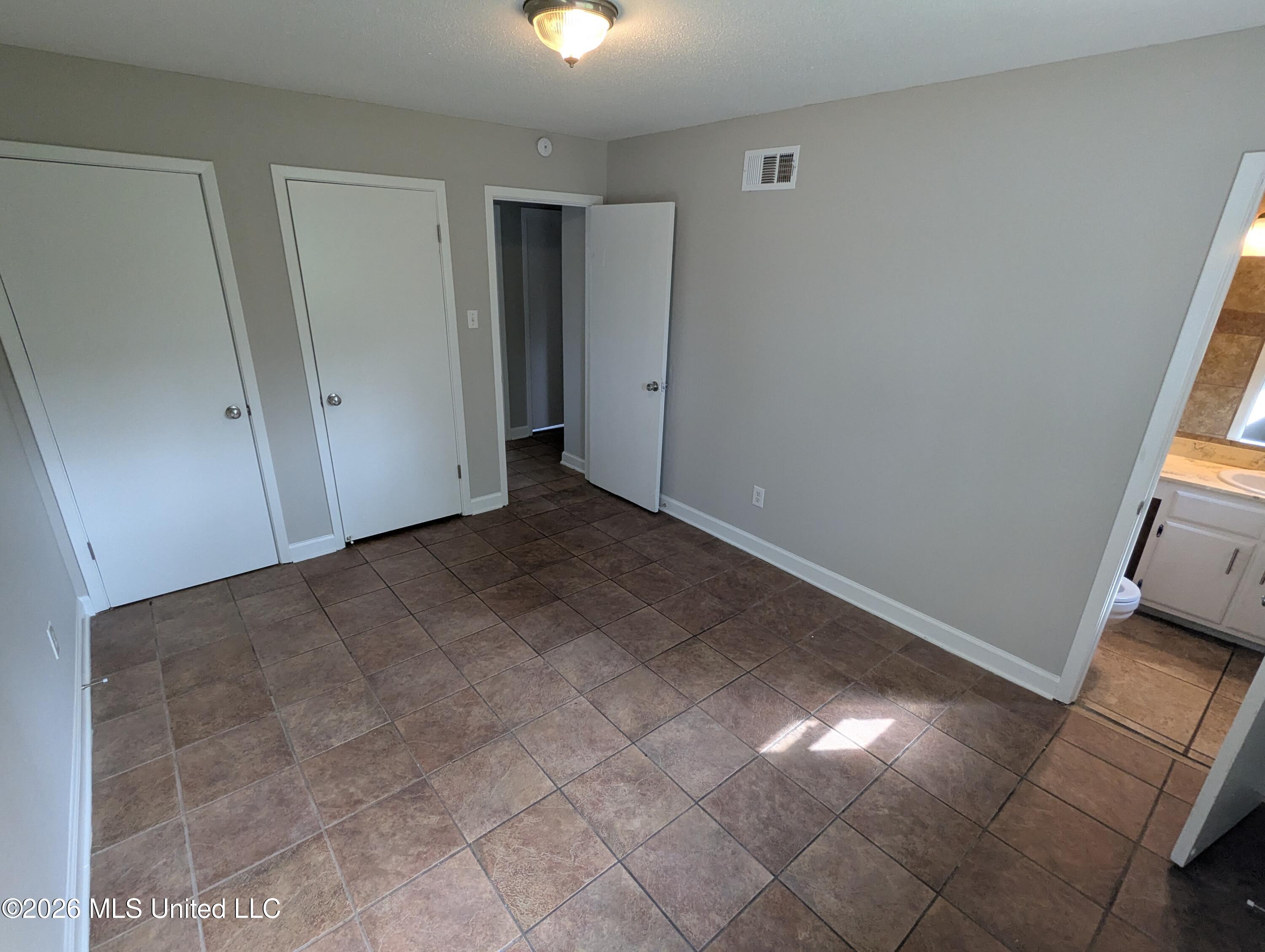 2920 Valleybrook Road Horn Lake, MS 38637 - Photo 11 of 13 PXL_20260707_221702852