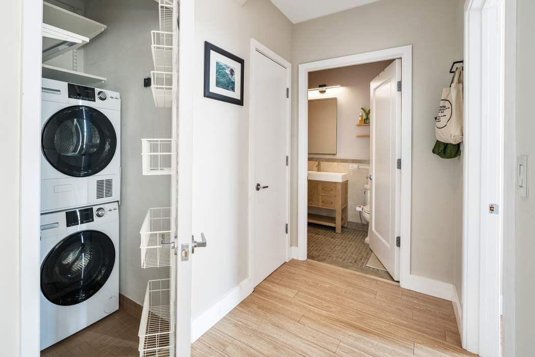 1 Hanson Place, Unit 24E Brooklyn, NY 11243 - Photo 5 of 19 Gallery Image 5