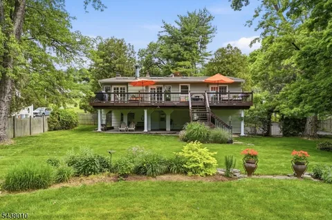 $829,000 | 38 West Main Street, Mendham, NJ 07945