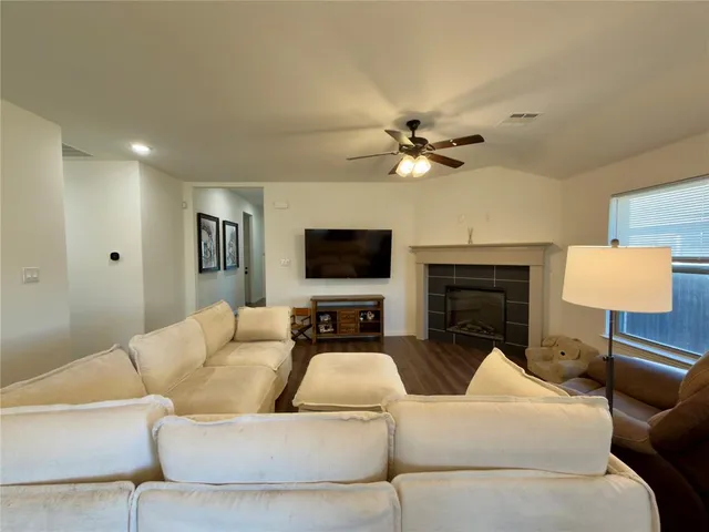 $2,500 | 416 Paloma Street, Weatherford, TX 76087