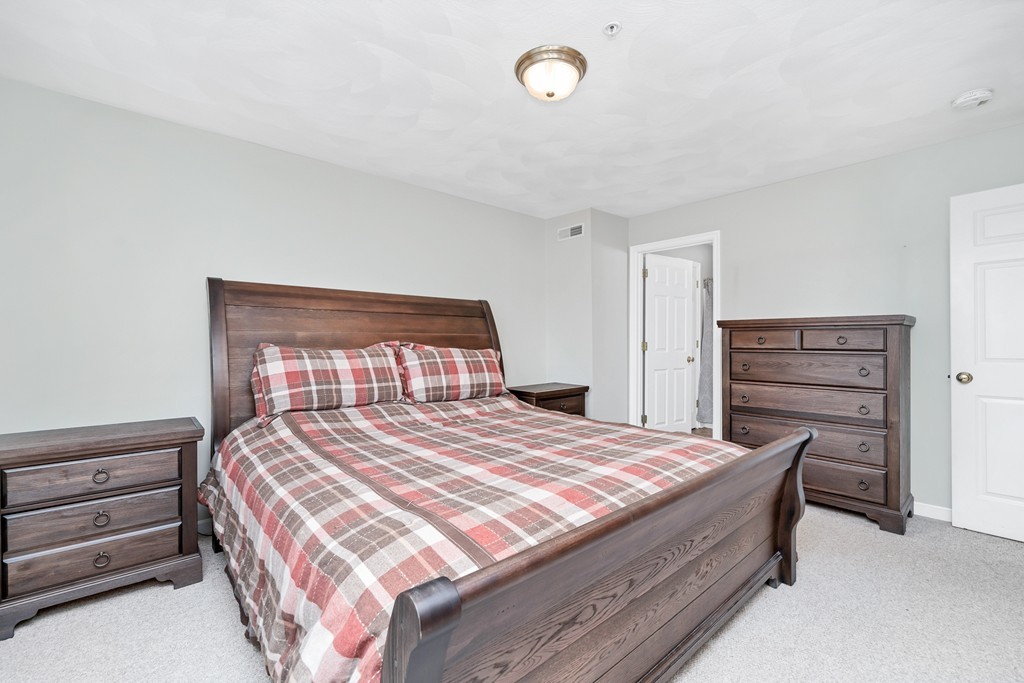 997 Main Street, Unit 6 Wakefield, MA 01880 - Photo 12 of 32