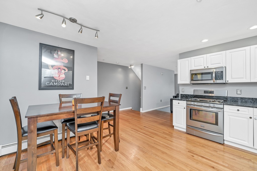 997 Main Street, Unit 6 Wakefield, MA 01880 - Photo 4 of 32