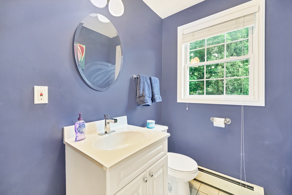 997 Main Street, Unit 6 Wakefield, MA 01880 - Photo 9 of 32