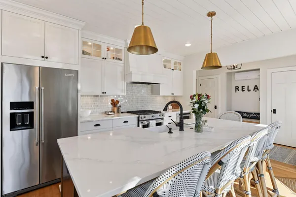 $1,699,000 | 2463 Black Lake Road, Spring Park, MN 55384