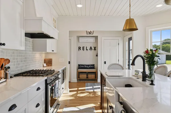 $1,699,000 | 2463 Black Lake Road, Spring Park, MN 55384