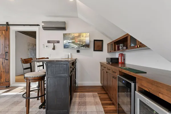 $1,699,000 | 2463 Black Lake Road, Spring Park, MN 55384