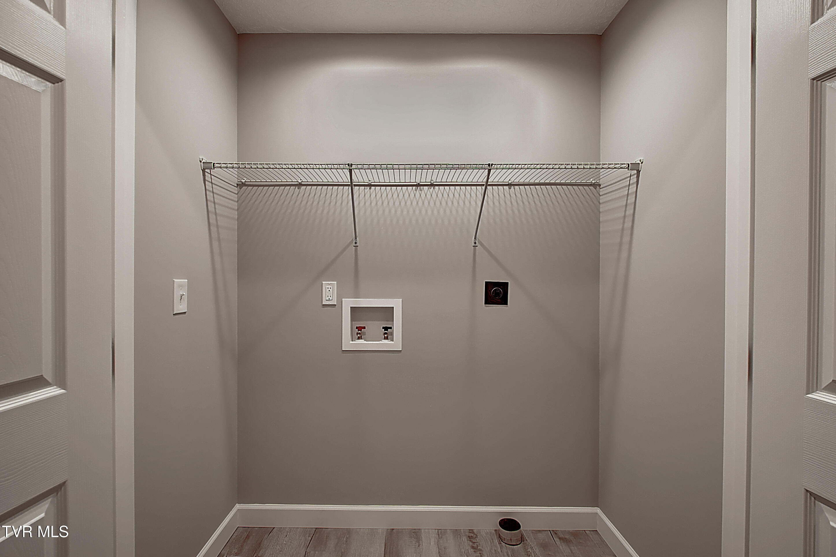 276 Slagle Road Elizabethton, TN 37643 - Photo 31 of 38 DSC_0493_4_5_6_7_8