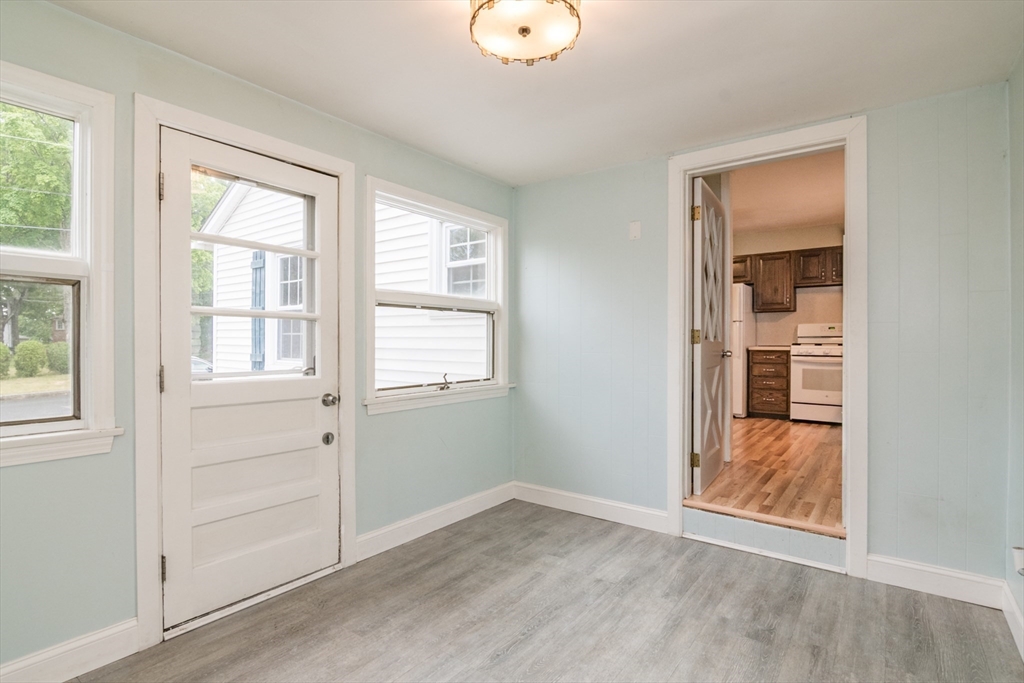 248 Laconia Street Springfield, MA 01129 - Photo 13 of 20