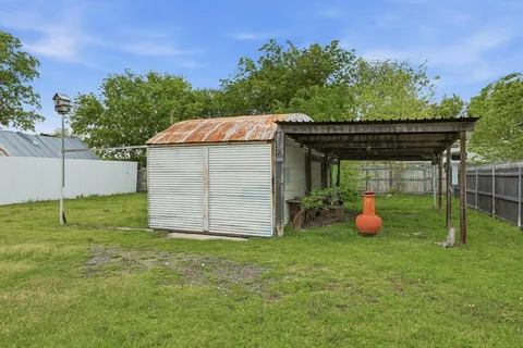 $275,000 | 204 East Bailey Street, Ponder, TX 76259