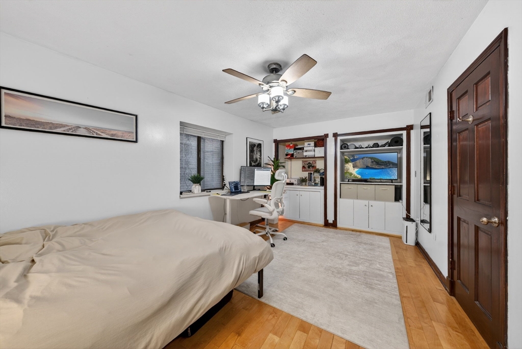 8 Wiget Street, Unit 1 Boston, MA 02113 - Photo 1 of 18