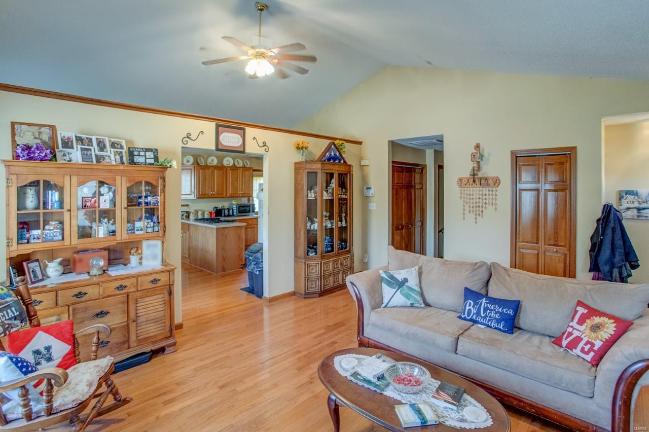 300 Nellies Ridge Valmeyer, IL 62295 - Photo 8 of 45 Gallery Image 8