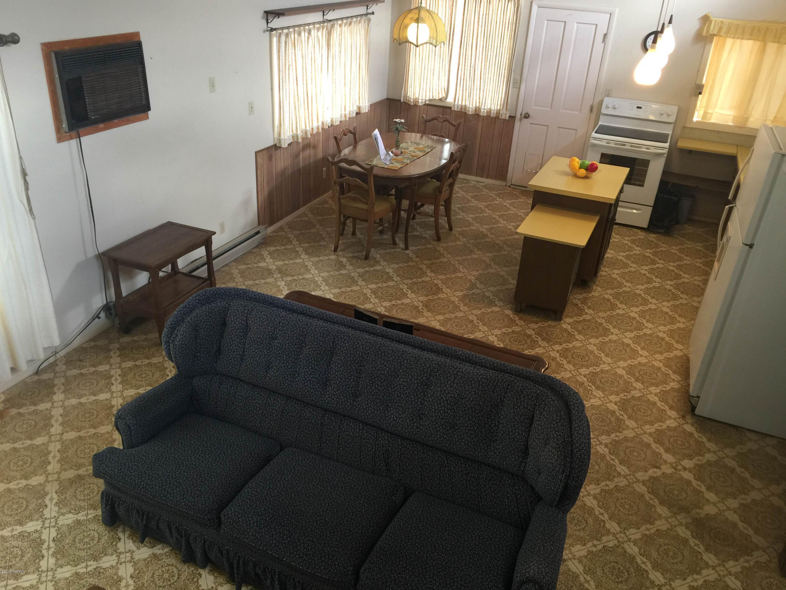 5325 South Caballo Road Tucson, AZ 85746 - Photo 6 of 25 Gallery Image 6