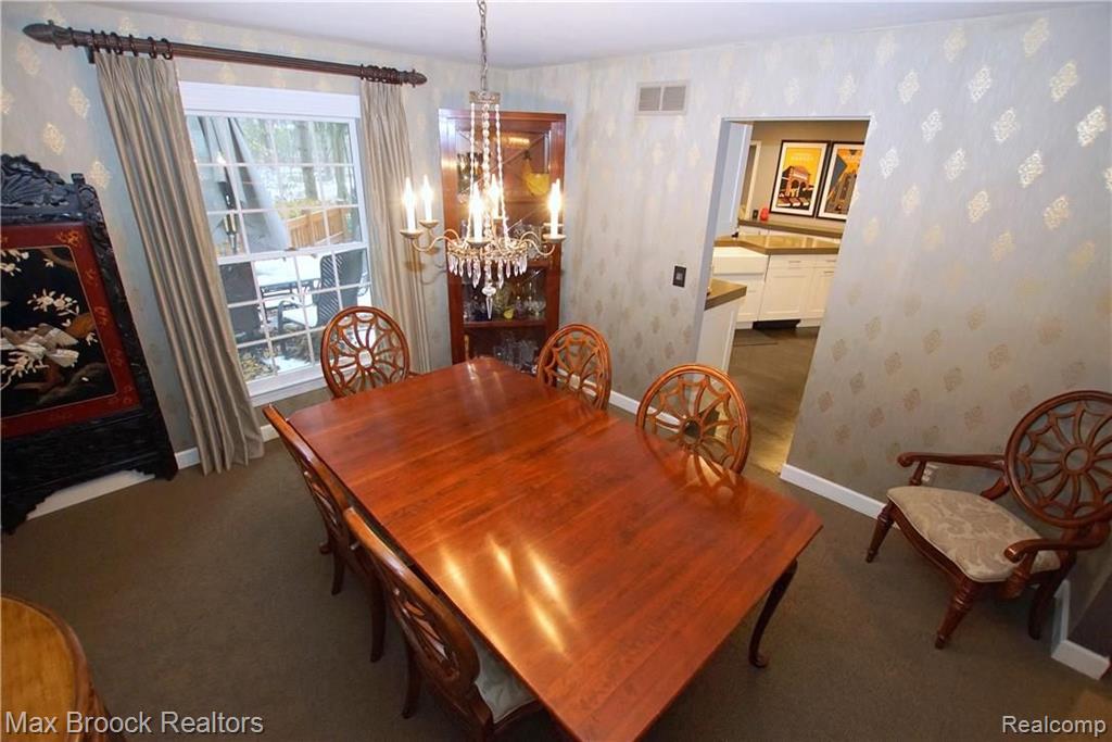 35145 Old Timber Road Farmington Hills, MI 48331 - Photo 11 of 48