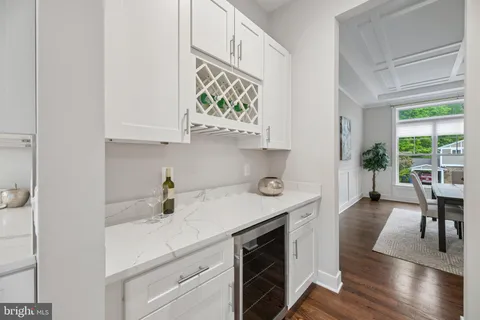 $2,400,000 | 2336 North Oak Street, Falls Church, VA 22046