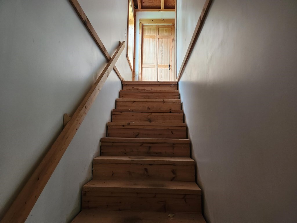 48 Main Street Wales, MA 01081 - Photo 37 of 42 a view of entryway