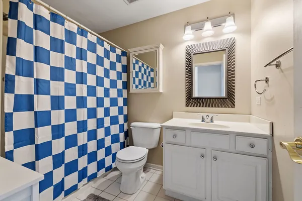 $287,000 | 21543 Eich Drive, Crest Hill, IL 60403