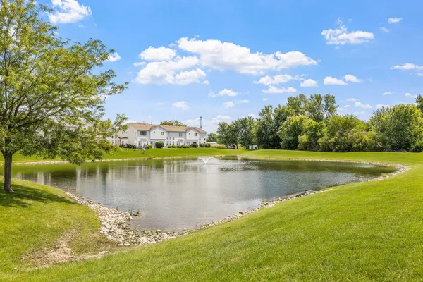 $287,000 | 21543 Eich Drive, Crest Hill, IL 60403